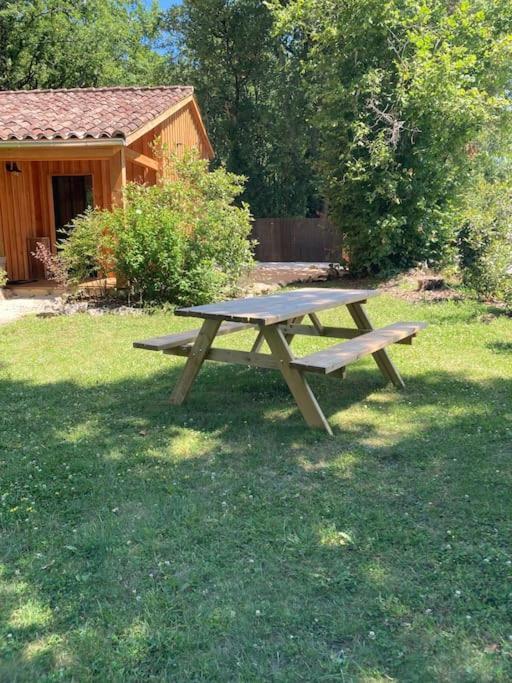 Lodge La Courrege Larche  Bagian luar foto