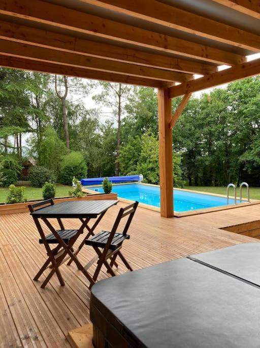 Lodge La Courrege Larche  Bagian luar foto
